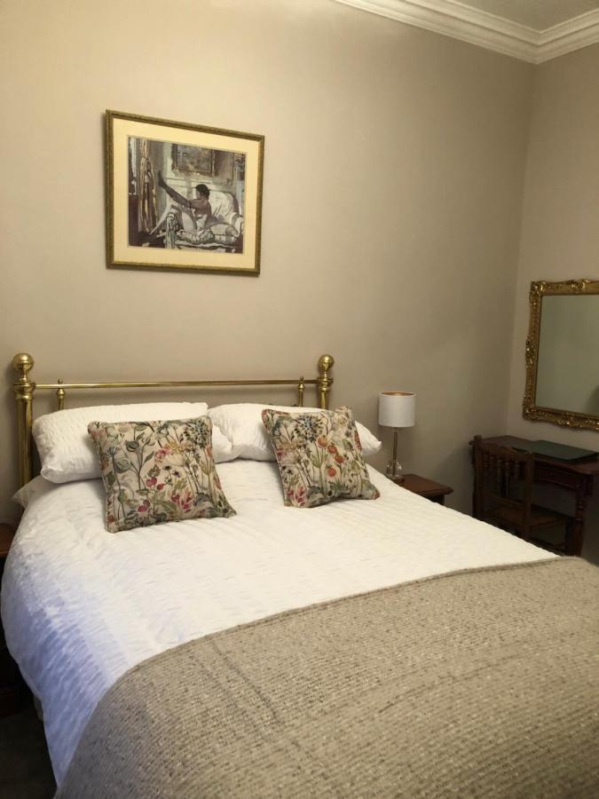 לינקולן The Old Lodge Guest House מראה חיצוני תמונה