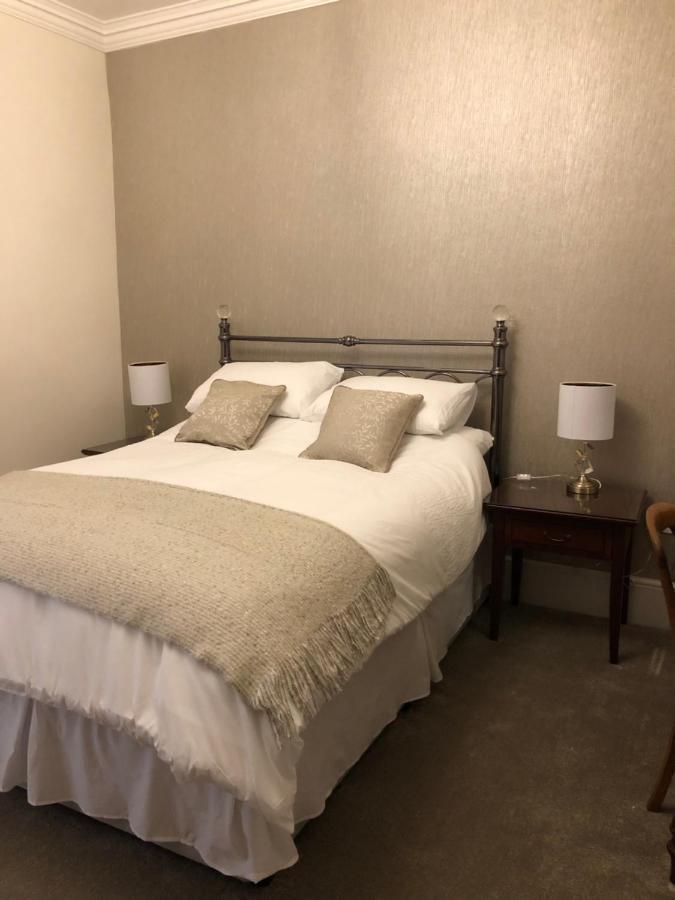 לינקולן The Old Lodge Guest House מראה חיצוני תמונה